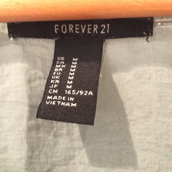 Light green blouse - Picture 4 of 4